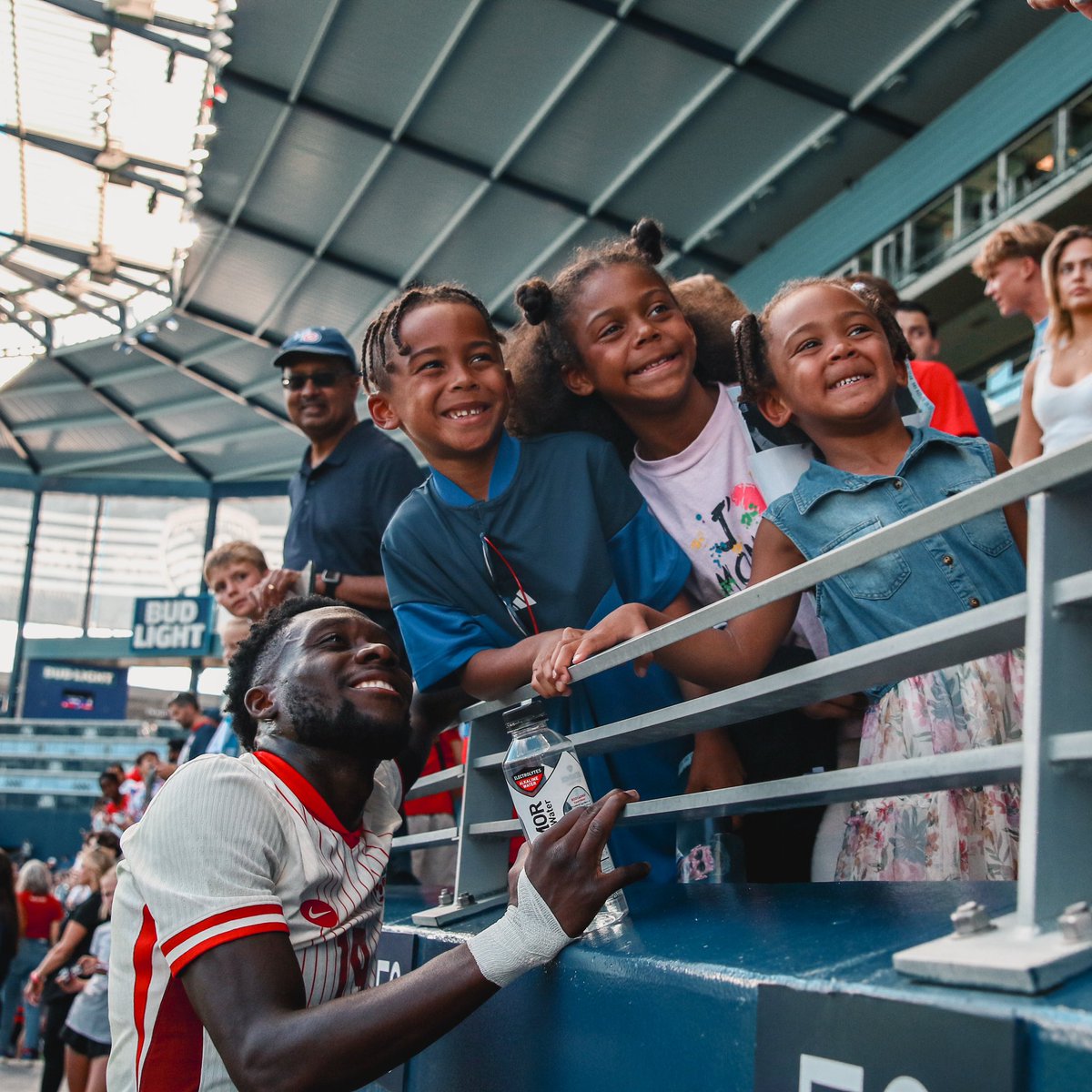 CANMNT_Official's tweet image. Big cheesin’ 😁 //
Sourire des grandes occasions 😁

#CANMNT #CANUSA