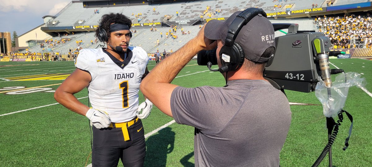 .@keyshawn_newby is live now with the <a href="/truTV/">truTV</a> crew. <a href="/SportsonMax/">HBO Max Sports</a>!

#GoVandals