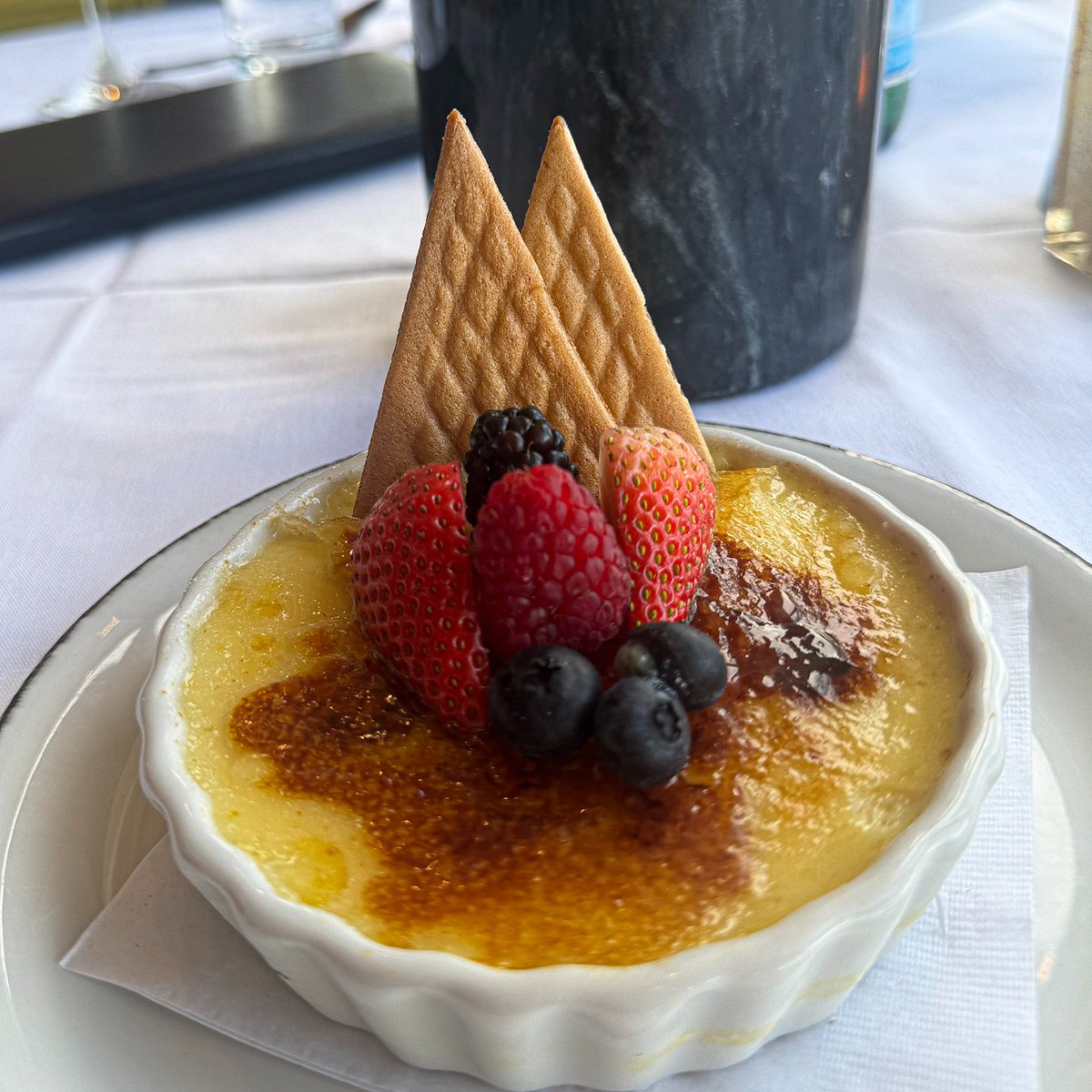 True happiness is breaking the top of a crème brulée at McCormick and Kuletos. 🤤