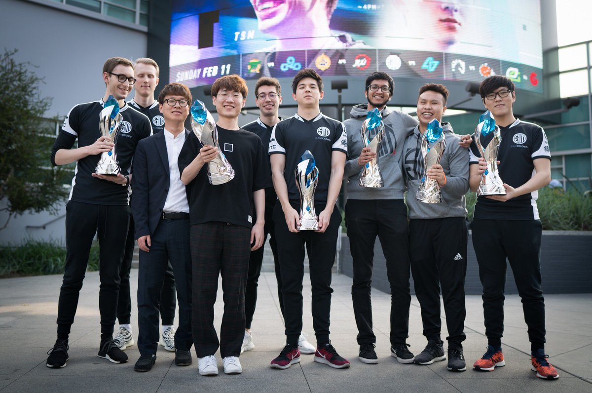 Fentanilo2mg's tweet photo. la #LCS como la conocemos oficialmente llegó a su fin, 11 años de historia pura y ningún equipo la supo ganar más veces que el viejo y peludo TSM, 7 veces campeón, 12 finales jugadas, el más grande de América, The King in the North. 
#TSMWIN por siempre. https://t.co/prb8m0eXTB