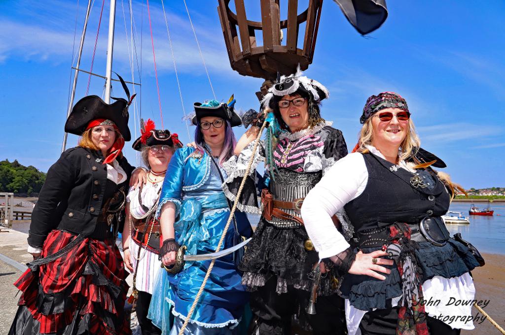 LadyOfWythyHall's tweet photo. @Fishy_Friends You may have noticed some rather friendly pirates in the audience at Manchester, so busy having fun that we forgot to get photos 🤭 Thank you so much for such a fabulous evening, really didn't want it to end 😍 Our pirate alter egos will definitely see you again! https://t.co/dtVJXvIoss