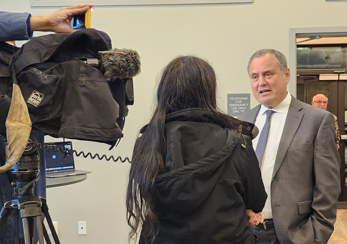 roberts4clack's tweet photo. I'm not afraid to answer the hard questions.  Some of my goals: A truthful budget process with your input, attracting high growth industries to Clackamas County and protecting you. "Bringing people together to build for today and the future." https://t.co/t5egTQmllB