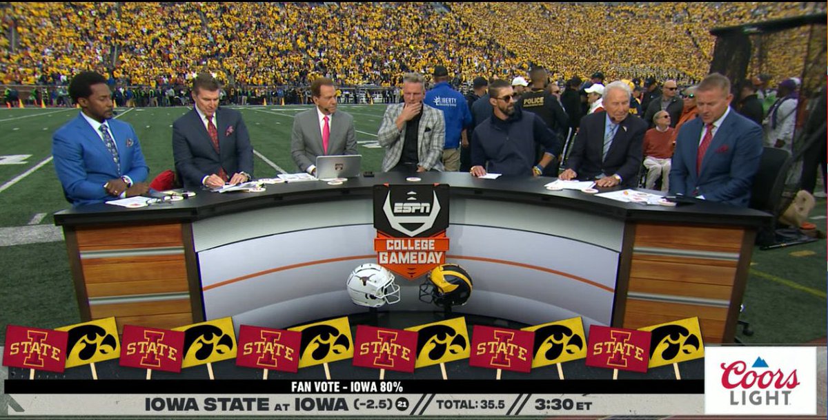 Convenient time for the show to glitch this morning <a href="/CollegeGameDay/">College GameDay</a> 🫣

Better luck next week!