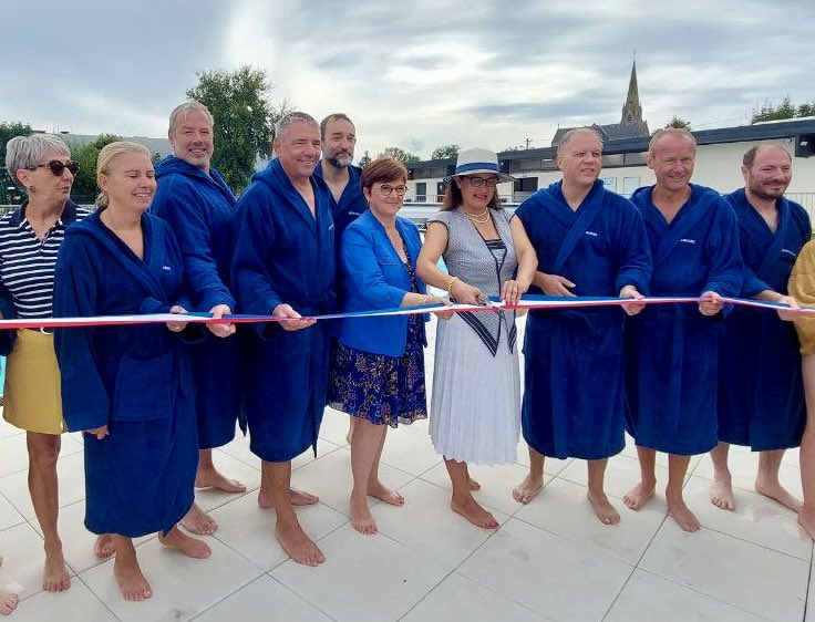 richard_cesbron's tweet photo. Piscine de Sèvremoine rénovée. Une inauguration où élus et personnalités ont littéralement mouillé le maillot.

2,2 M€ de travaux pour mieux répondre aux enjeux environnementaux et satisfaire les besoins de l’apprentissage de la nage des plus (ou moins) jeunes https://t.co/lk7mJWdoUc