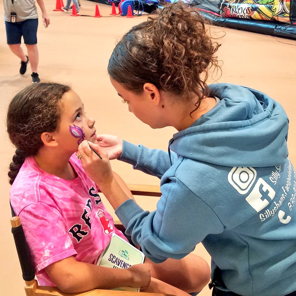 Great to see so many students, families and staff having fun at today's Welcome Back Celebration! 🎉 Special thanks to <a href="/CDPHP/">CDPHP</a> for supporting this community event and making it such a success. 👏 A shout-out to all our volunteers. We could not do this without you! 🌟 #WeAreVliet