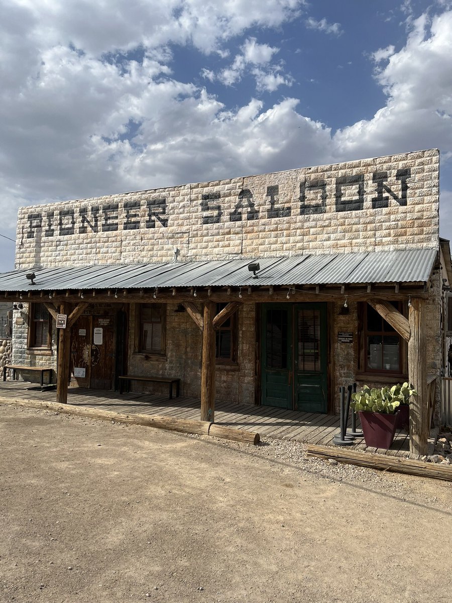 TomD80106675's tweet image. Always a fun day….nice lunch. If country music is your thing, today was the day.