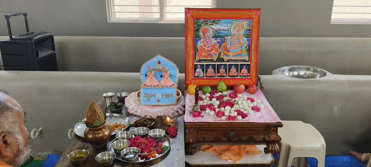 DrBDAMIN's tweet photo. "ગૌ સેવા, પ્રભુ સેવા"

શ્રી સ્વામિનારાયણ મંદિર, BAPS, મહેસાણા ખાતે નવનિર્મિત ગૌશાળાનો લોકાર્પણ પ્રસંગ.
"જય શ્રી સ્વામિનારાયણ"

#Mahesana #AnimalHusbandry #BAPS #Swaminarayan https://t.co/Su8CawdxpZ