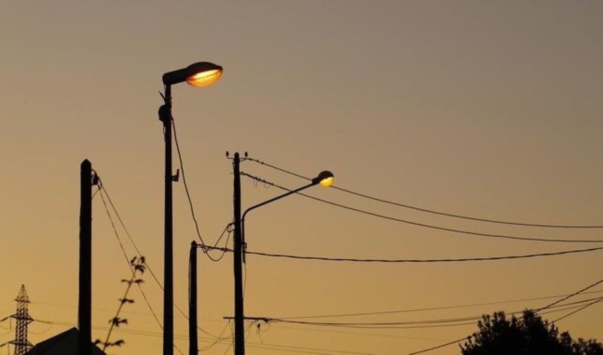 testingsv's tweet image. Ecuador restablece energía en varias provincias tras falla eléctrica

l.testing.com.sv/PCzv