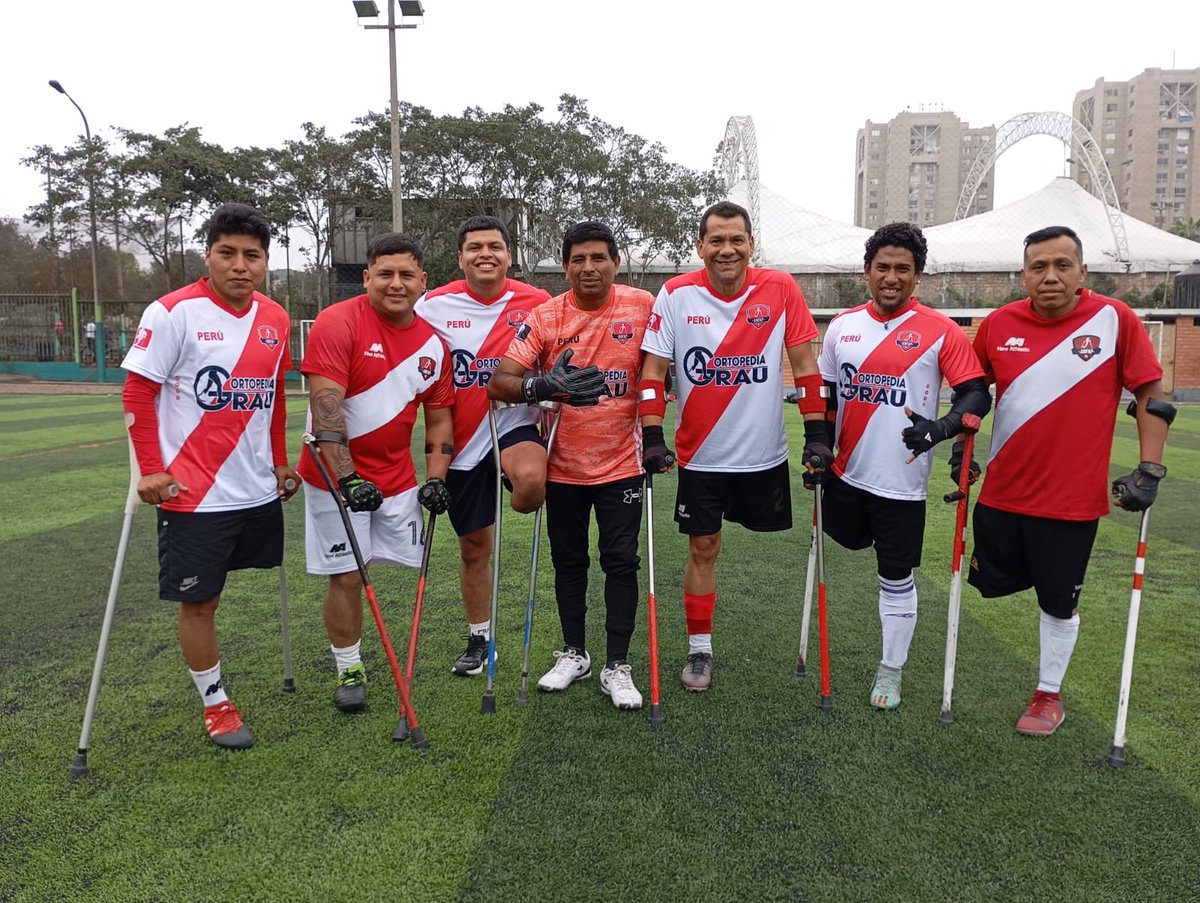 Nataliaddimi's tweet photo. Imagínate ser deportista, haber clasificado a un Torneo Sudamericano y no poder ir porque no tienes dinero. Eso mismo le está pasando a la Selección Peruana de Fútbol de Amputados 🇵🇪, que tienen que vender rifas para comprar 15 pasajes a Uruguay porque sino no podrán ir al Sudamericano de Fútbol de Amputados, que será del 24 al 29 de setiembre de 2024 en Maldonado 🇺🇾. Se les acaba el tiempo y qué injusto que no vayan! Ayuden dando RT y comprando rifas porfa