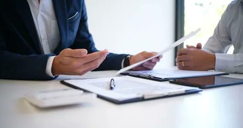 EmployJobWave's tweet image. Why Global Compensation Matters

1. Attract Talent: Competitive pay draws top candidates.
2. Comply with Laws: Avoid fines with legal compliance.
3. Support Equity: Ensure fair pay for all.
4. Boost Morale: Fair pay improves satisfaction and retention.

#HR #TalentManagement