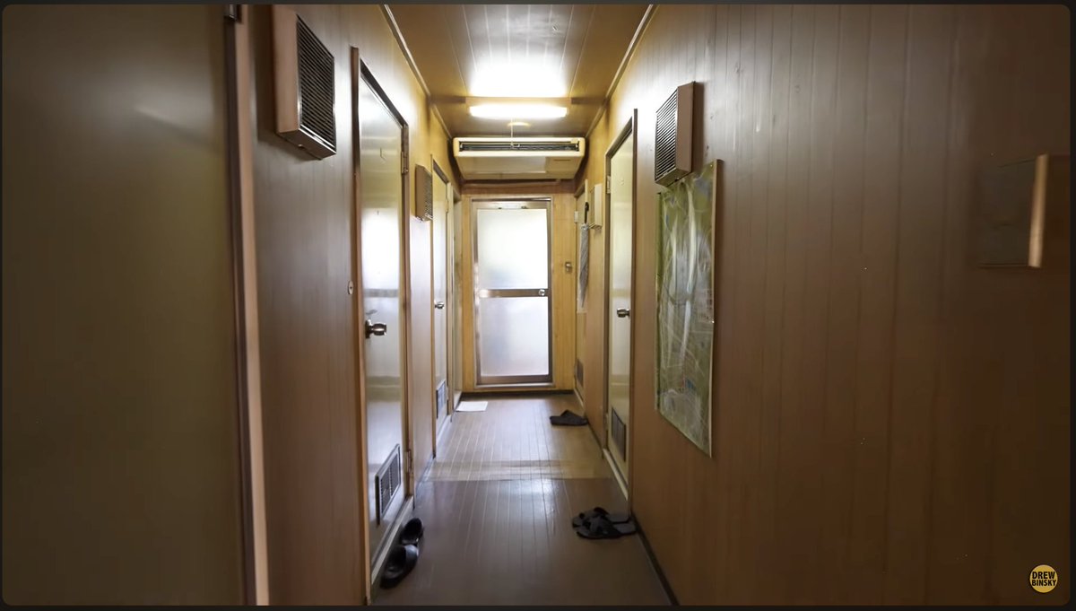 THEIALX's tweet image. Entering the Slum that Japan Doesn&apos;t Want You to See
9 hours ago

Drew Binsky
#Japan has one of the lowest #homelessness rates in the world, with less than 0.003% of its population living on the streets. This is a testament to the country&apos;s robust #socialprograms and unique…