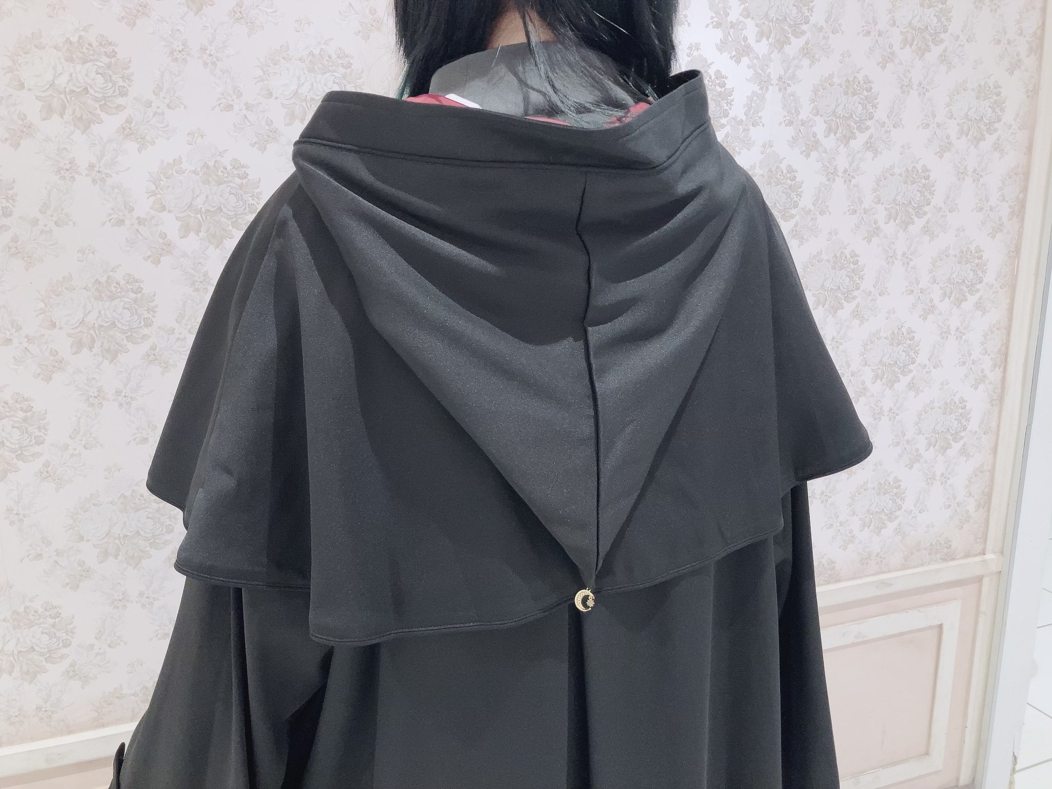 Amavel Fantastic Vampire ケープ付きローブ マント Amavel Fantastic Vampire ケープ付きローブ マント