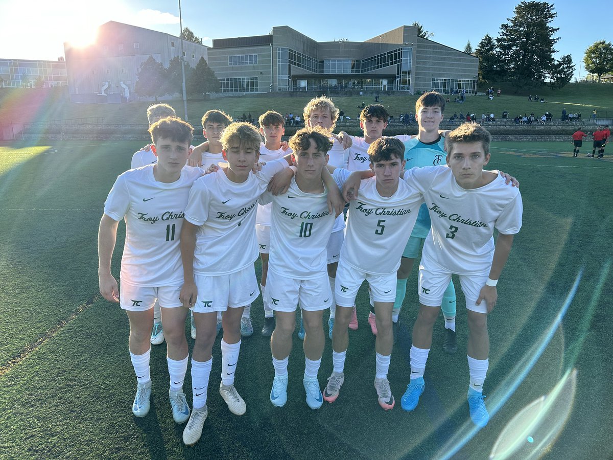 Business trip to Cincinnati ends with a 3-0 WIN over 7Hills. Bollinger with two goals, Hagstrom with one. Hochwalt with 3 assist. Denson with his third shutout in a row 🧤🧤🧤