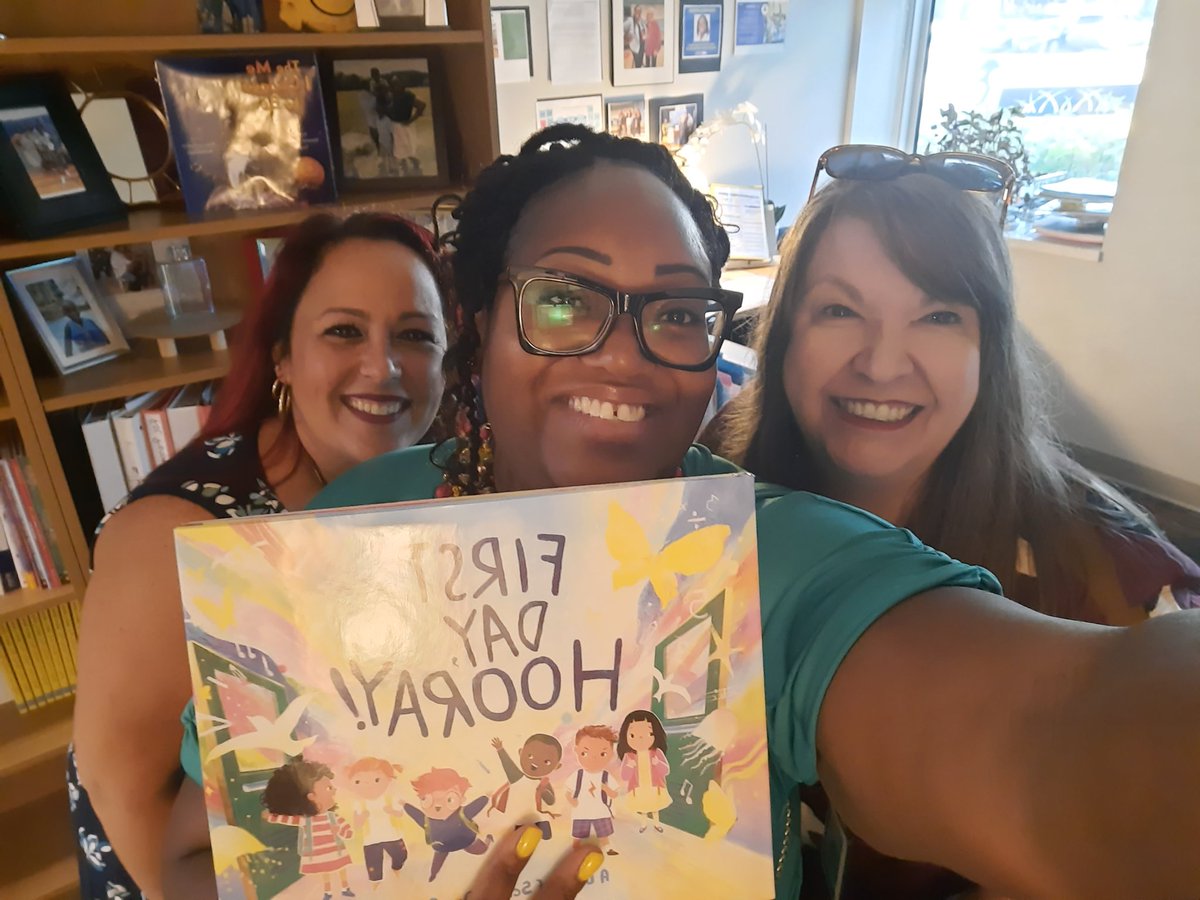 DLawtonGreggs's tweet image. First week of school ✅! Proud of our staff, students, and families for making it a great start. Feeling that good kind of exhaustion that comes from hard work and dedication. 💪 #54GlowGetters #FirstWeekSuccess #ExhaustedButGrateful @RCSDsch54 #ONERCSD