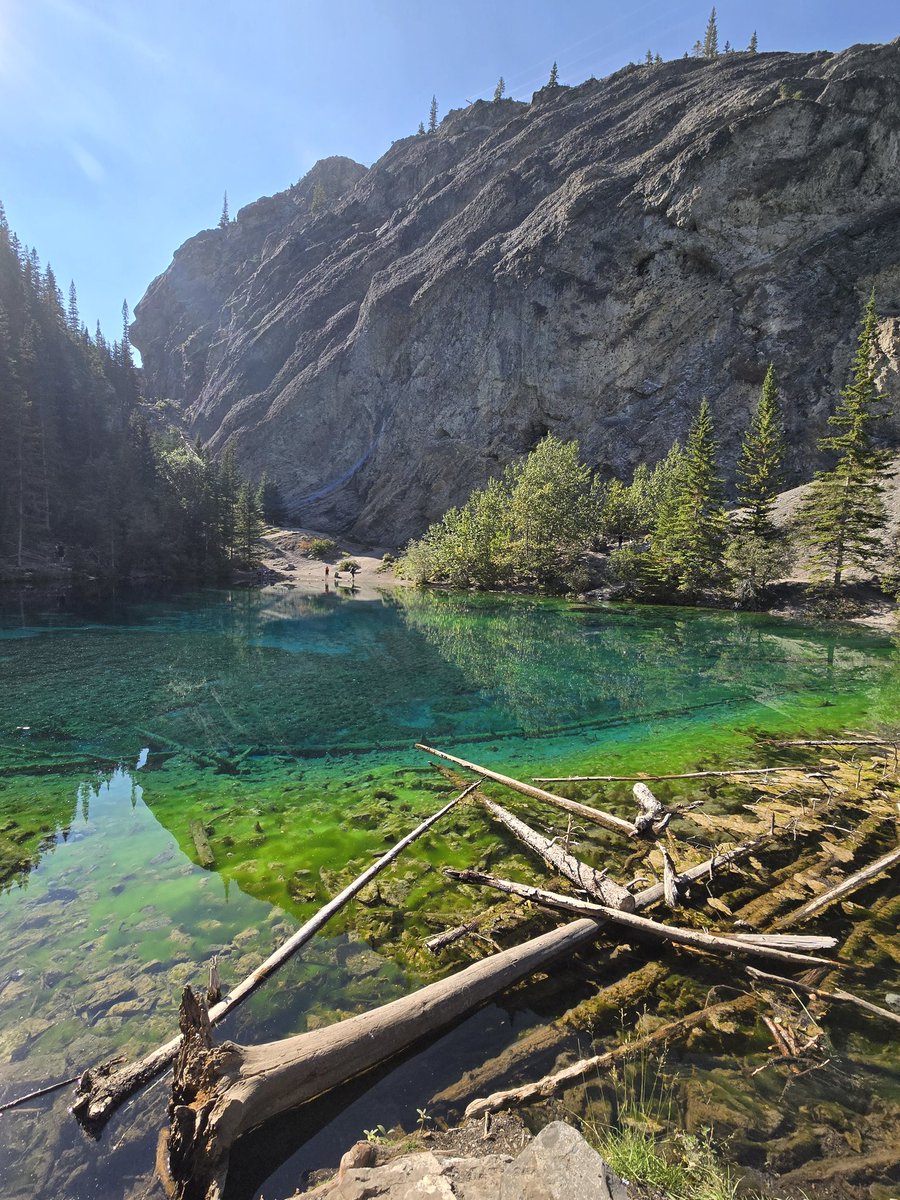 But yeah no canmore is pretty as fuck, I definitely feel like I'm gonna fall in love with being out in the mountains in van