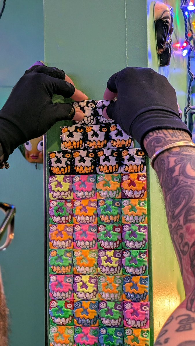 This week I’m in NYC talking with my two favorite Portland based street artists, <a href="/RxSkulls/">RxSkulls</a> and Voxx Romana. We’re talking about the three person show they just had in Portland with Toastoro. What it’s like being a full time artist.  listen on apple and Spotify #podcast #StreetArt