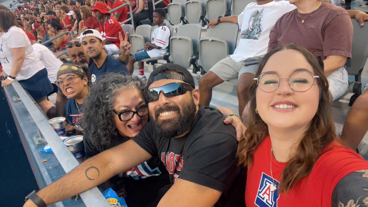 blayke_heaton's tweet photo. #beardown 🐻⬇️ https://t.co/8VuOrj4ubg