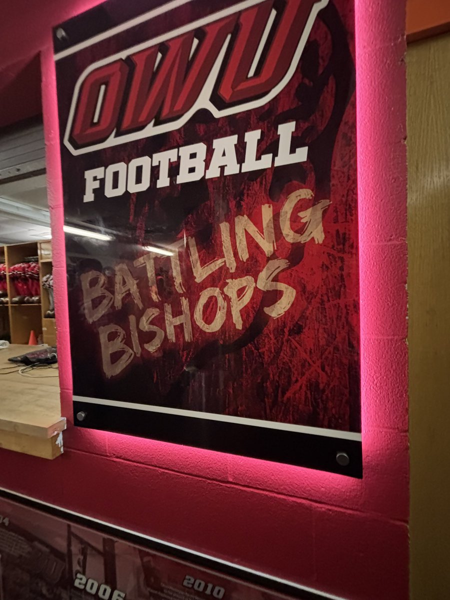 Had a great time <a href="/OWUBishopFB/">Ohio Wesleyan Football</a> good way to to start of the year 1-0. Thank you <a href="/CoachTomWatts/">Tom Watts</a> for having me out can’t wait to be back. 🟥⬛️
<a href="/CoachTOJr/">T Owens</a> 
<a href="/fhhs_football/">FHHS Football</a>