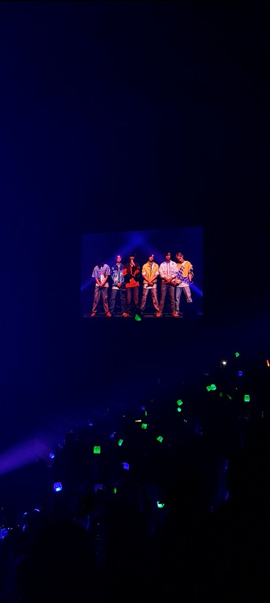 eili 灿 🐢 vhdpqj clfemfla tweet media