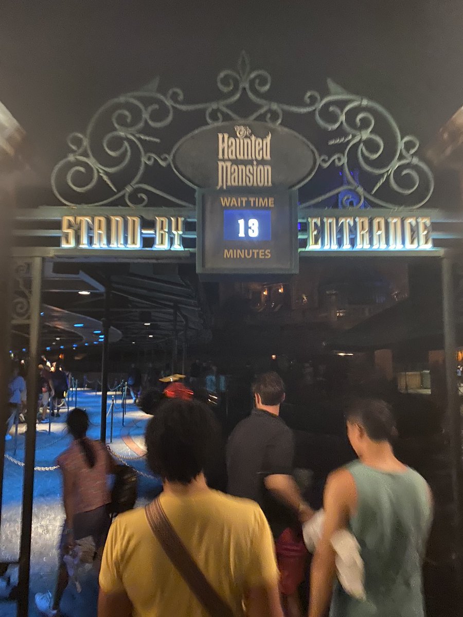 I see you, Haunted Mansion https://t.co/lnE8eTG3AC
