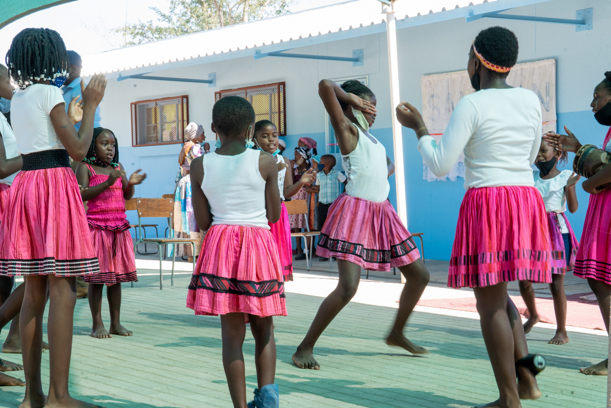 Footstep4Africa's tweet image. Our Footsteps children and teachers have truly shined by helping bring the Michelle McLean Library Project to life. Their unwavering support was crucial in making this vision a reality. See their incredible impact!

 #FootstepsChildren #CommunitySupport #LibraryProject