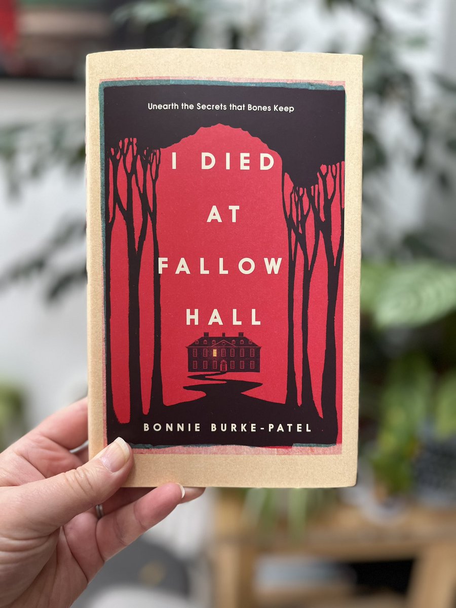 travels_along's tweet photo. TWO pieces of book mail thank you @bedsqpublishers ☺️❤️
#ASilentTsunami by Anthea Rowan
AND
#IDiedAtFallowHall by #BonnieBurkePatel
As the weathers so awful I can just now snug up and read! https://t.co/hc9yKMvXCR