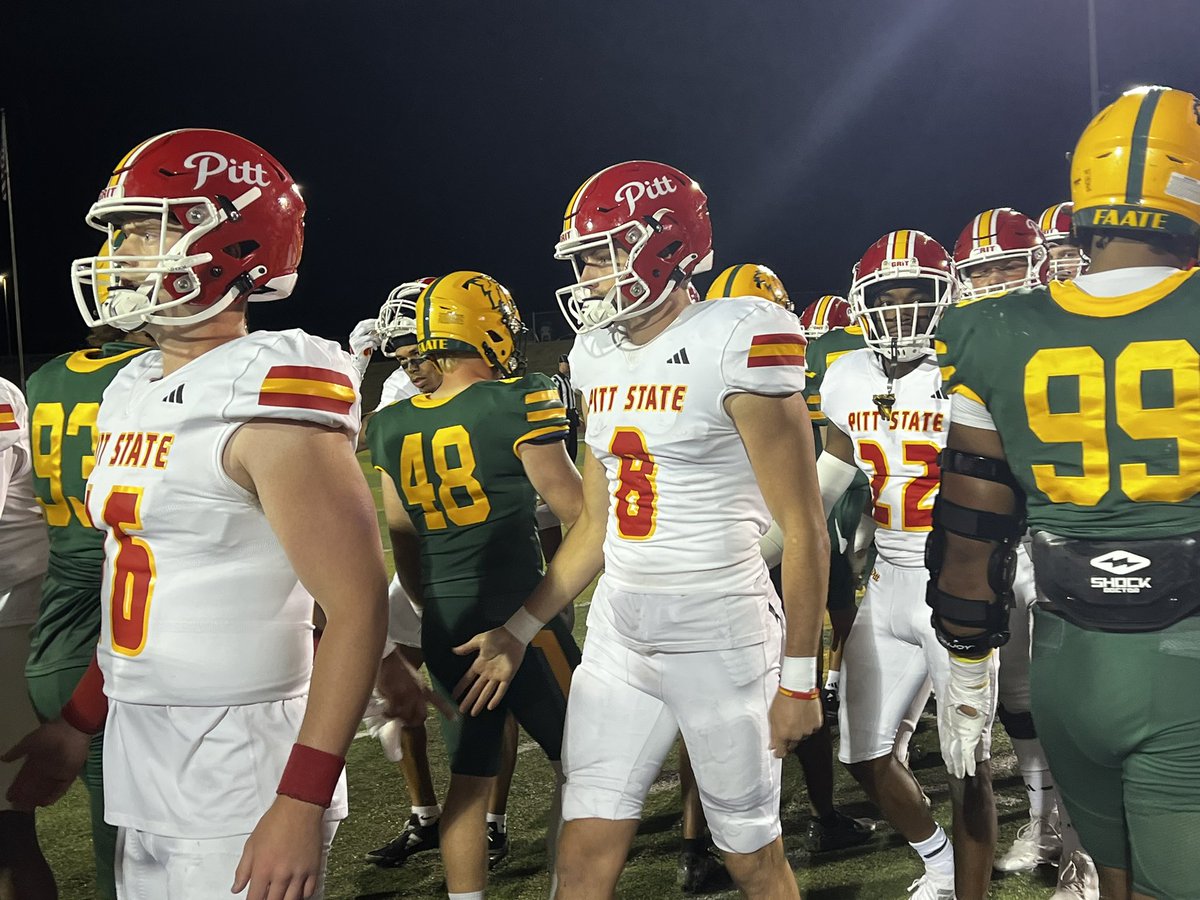 brock_baldridge's tweet photo. Final Score: Miners Bowl

Pittsburg State - 42
Missouri Southern - 17

Noah Hernandez scores 3 TD’s on the night. The Gorillas move to 2-0 on the season and return to Pittsburg facing Emporia State next Saturday 

MSSU hits the road at Missouri Western next week https://t.co/WlMUbNIThl