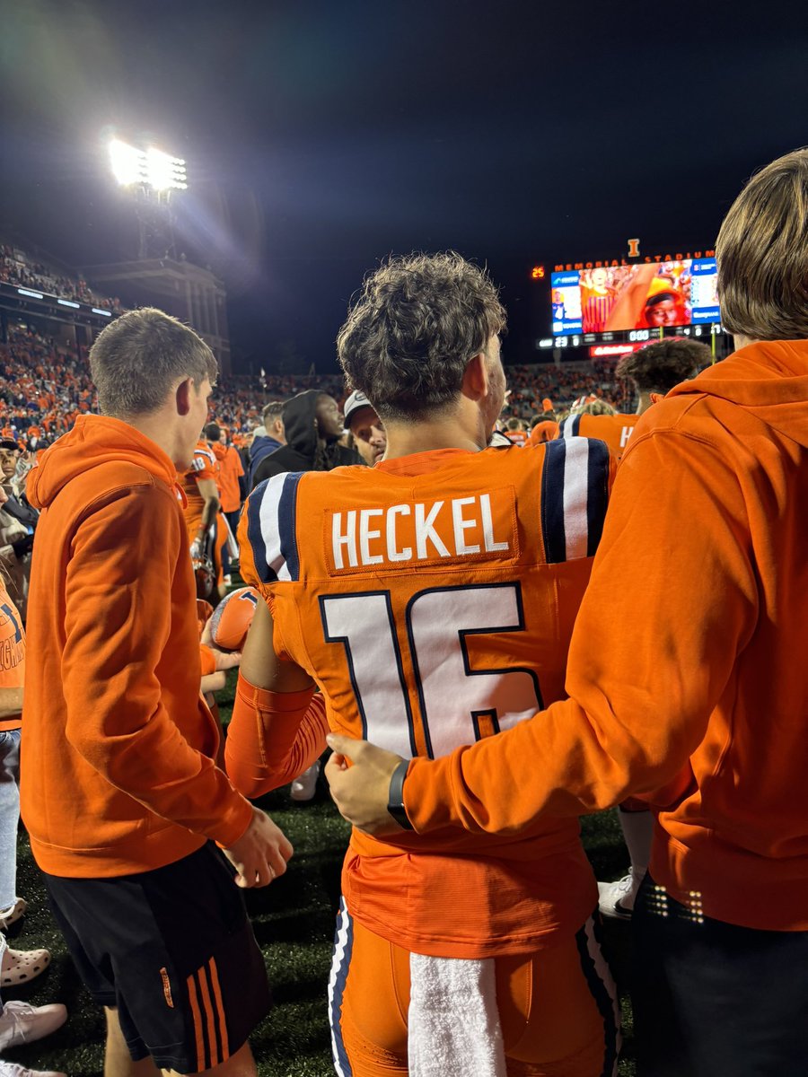 A unique piece of tonight’s game: Lyndon, Kansas native Tanner Heckel celebrates a win against the Jayhawks.

True freshman with Illinois beats the team from his home state.