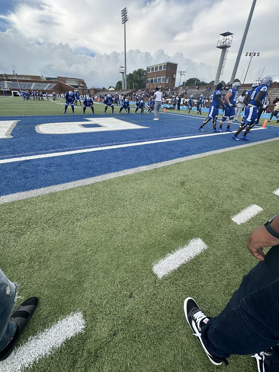 I had a great time at Hampton university today the game was great Thank you <a href="/CoachJackson623/">Darren Jackson II</a> <a href="/coachbull_/">Darryl Bullock</a> <a href="/coachj_rhodes/">Coach J. Rhodes</a>