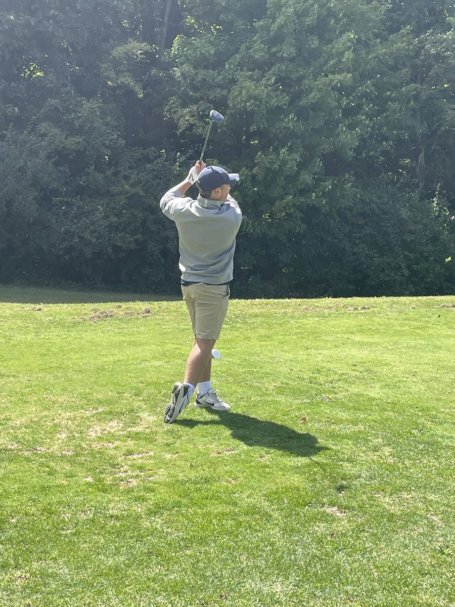 Piqua Indians Golf (@piquagolf) on Twitter photo The Indians were shorthanded, but still had another top 15 finish in this year’s David Christoff Memorial.
<a href="/HunterSteinke3/">Hunter Steinke</a> 90 🐥🐥
<a href="/Aiden_Applegate/">AidenApplegate</a> 94 🪩🪩🪩🪩
Blake Walling 98 🦆
Gabe Sloan 101 🏌️♂️
Ethan Cox 107 (tournament debut)
#WeArePiqua #onebadhole The Indians were shorthanded, but still had another top 15 finish in this year’s David Christoff Memorial.
<a href="/HunterSteinke3/">Hunter Steinke</a> 90 🐥🐥
<a href="/Aiden_Applegate/">AidenApplegate</a> 94 🪩🪩🪩🪩
Blake Walling 98 🦆
Gabe Sloan 101 🏌️♂️
Ethan Cox 107 (tournament debut)
#WeArePiqua #onebadhole