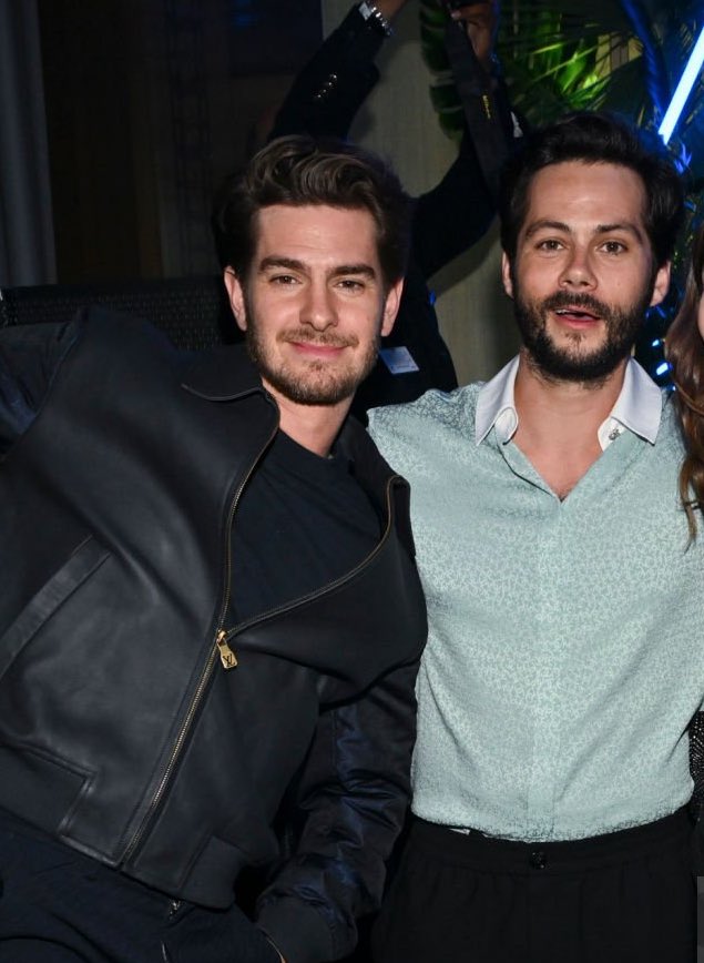 dianaxgatsby's tweet photo. andrew with dylan o’brien x https://t.co/54cWH59dUE