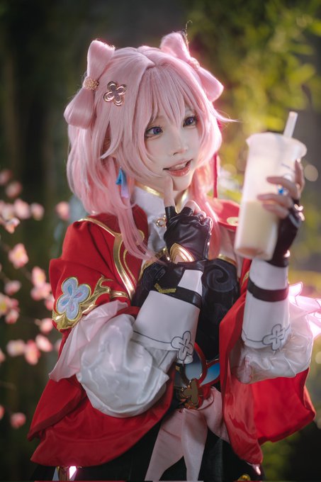 Twitterのコスプレ画像11