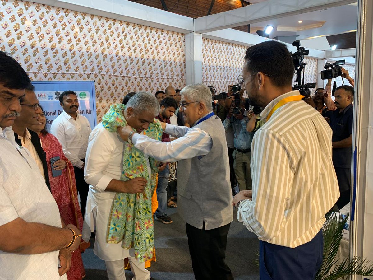 PSCST_GoP's tweet image. @PSCST_GoP showcased interventions for #airpollution control in #MSMEs &amp;amp; promotion of #paddystraw as green #fuel at National event “Swachh Vayu Divas 2024” to celebrate ‘International Day of Clean Air for Blue Skies’ org. by @moefcc at Jaipur inaugurated by HMEFCC Sh @byadavbjp