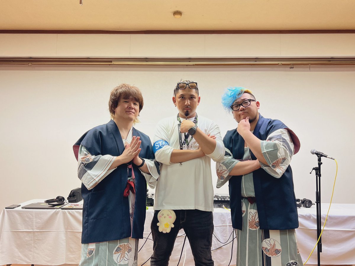 Bon_taro256's tweet photo. X上じゃお久しぶりです。
昨日はらっぷさんとK′sさんがいわきに魂音泉のイベントで来磐されて、イベントスタッフとして参加させて頂きました🫡

突発でライブもやらせていただけて、らっぷさんにバックDJも立って頂きました😭

お客様もみんな良い人ばかりで楽しかったです🫡
ありがとうございました！ https://t.co/MpJxPU4xlL
