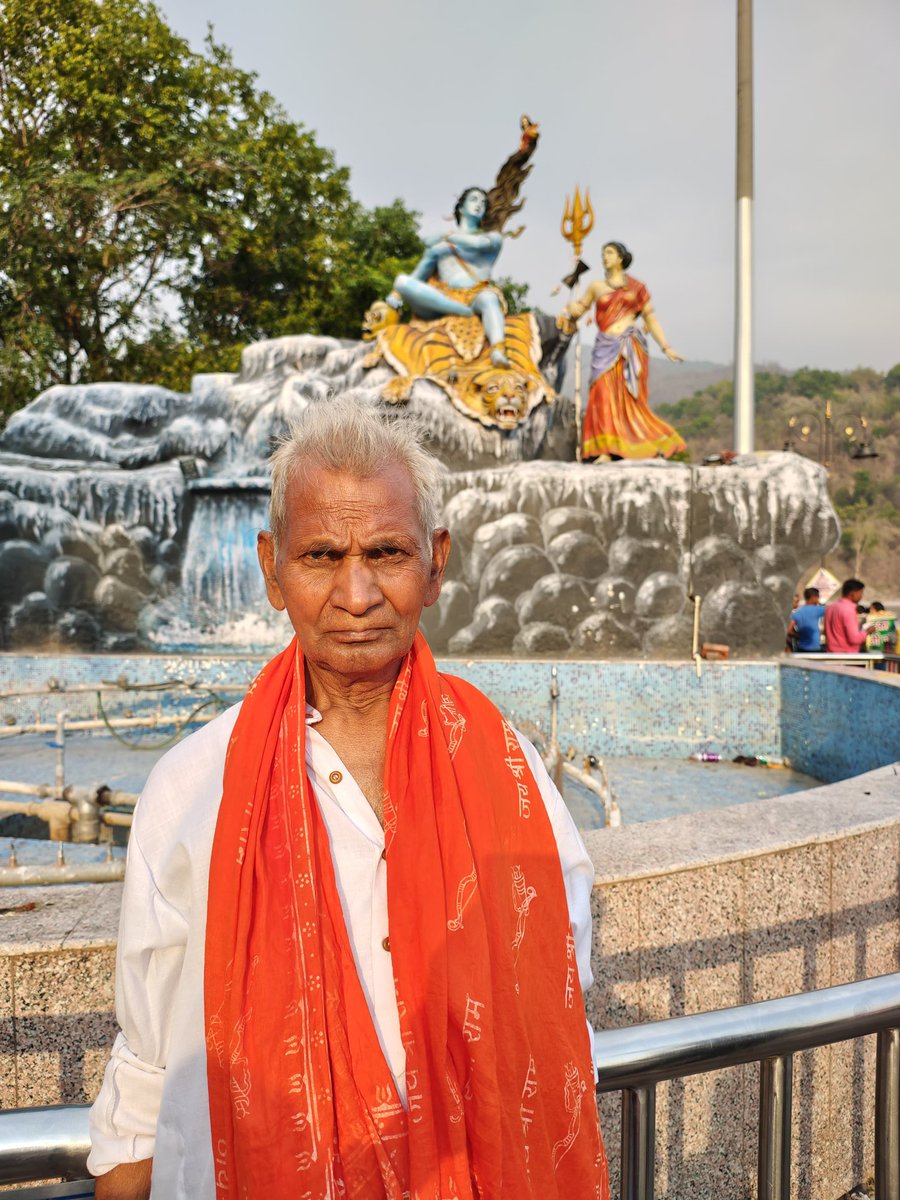ArvinMehta's tweet photo. My Friend's father had been seen last at 8am , 7th sept in Rafigunj. Below I am sharing the detail 
Name: Laxmi Saw
Age: 70 years
Color- Saawla
Address: Rafiganj, Aurangabad, Bihar
Ye vyakti kal subah 7:30 se laapta hai. Jankari Milne pe is no pe sampark kare 
Mob- 9739162499 https://t.co/akGbo9eLZC
