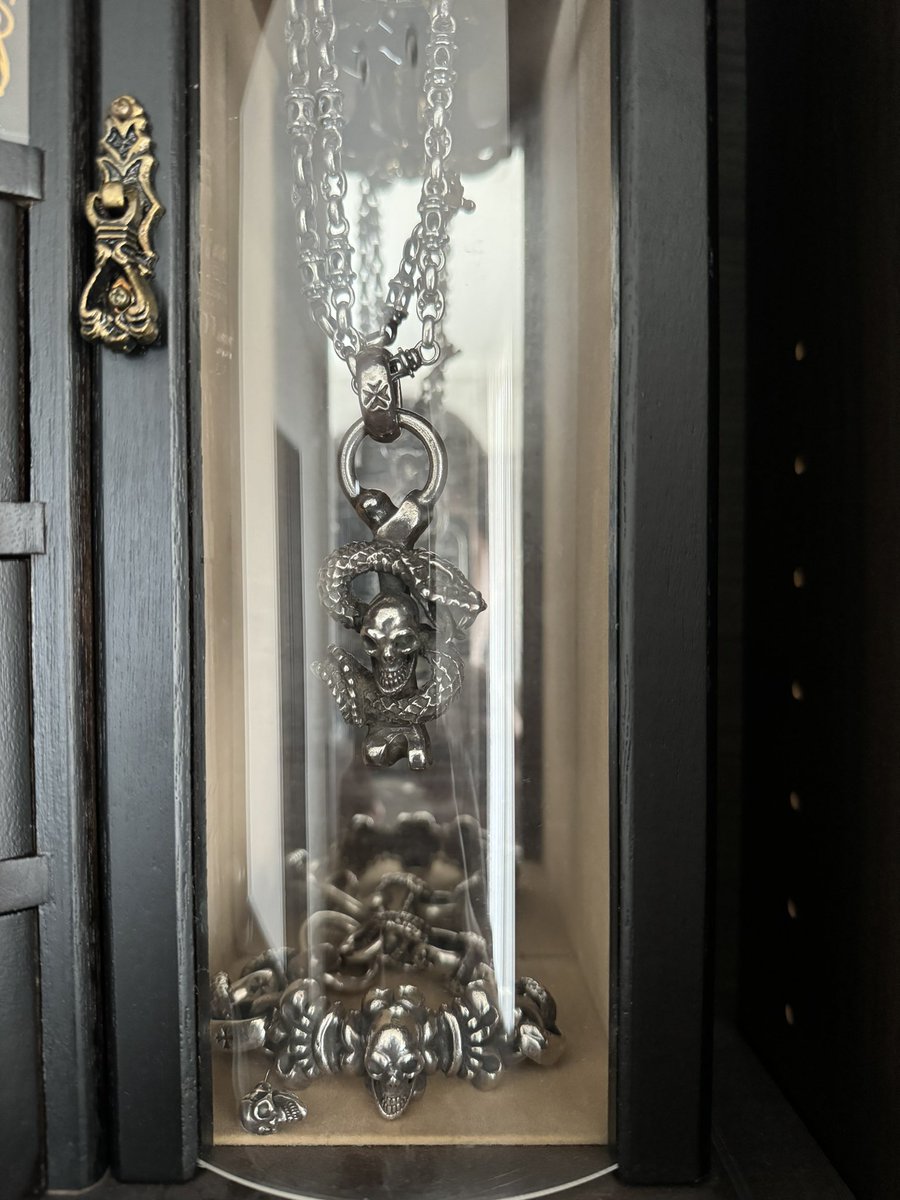 ガボールが好きな方は酸化後の味のある色合いを楽しんでらっしゃる方が多い中、拙者磨いてしまうでござるよ...

どっちもカッコいいけどね！

#ガボール
#ガボラトリー
#シルバーアクセ