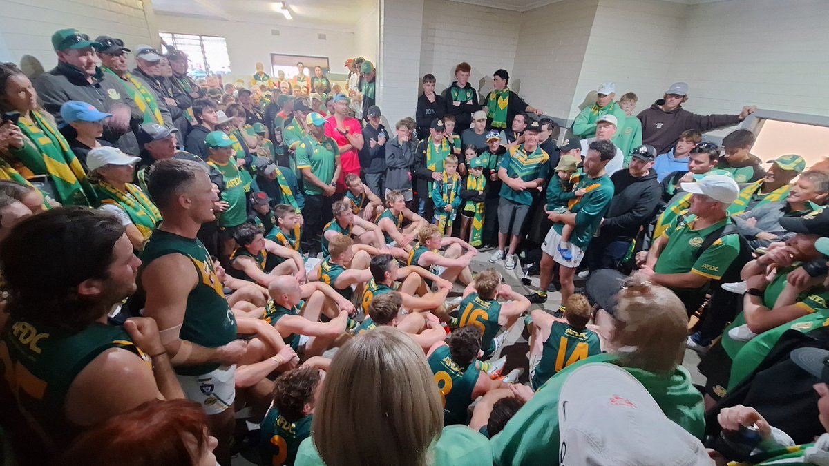 Steve Tervet (@stevetervet) on Twitter photo Two years ago, North Albury picked up the wooden spoon.
Three years ago, they didn't even win a game.
Tonight, they are one game away from the <a href="/omfnl/">Ovens & Murray FNL</a> grand final. Two years ago, North Albury picked up the wooden spoon.
Three years ago, they didn't even win a game.
Tonight, they are one game away from the <a href="/omfnl/">Ovens & Murray FNL</a> grand final.