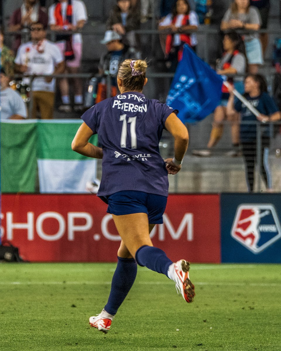 Petersen in purple 💜

Congrats to Courtney on her #RacingLou debut!