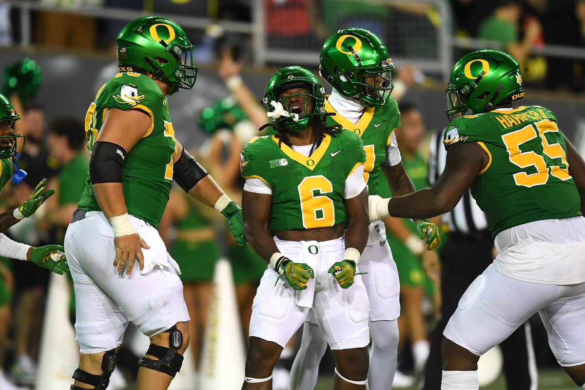 Oregon Football tweet media