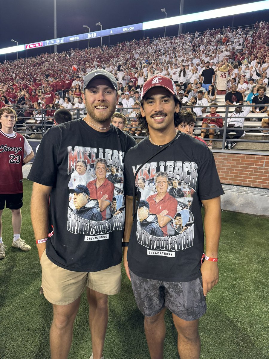 My favorite drip here tonight, courtesy of <a href="/Brandonkainalu/">brandon arconado</a> #GoCougs