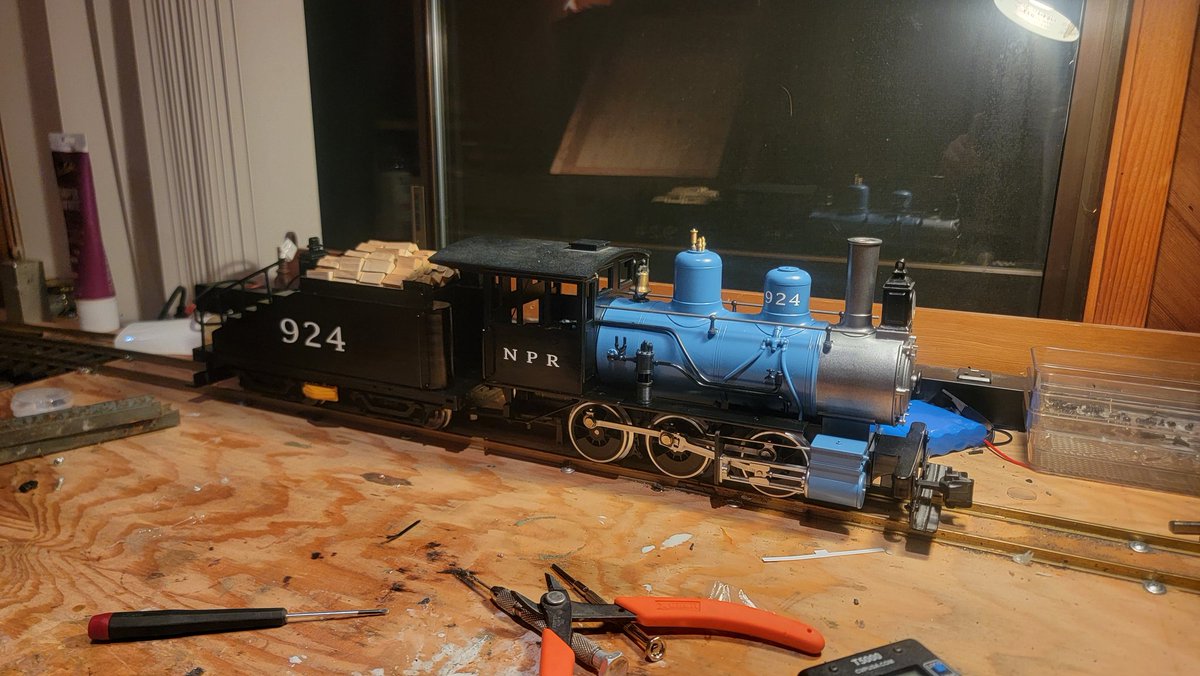 BocoProductions's tweet image. Just realized I never posted this, but I custom built a G scale NP 924, the prototype is preserved and currently running at the Northwest Rail Museum. Shes even had a chance to meet her big sister.