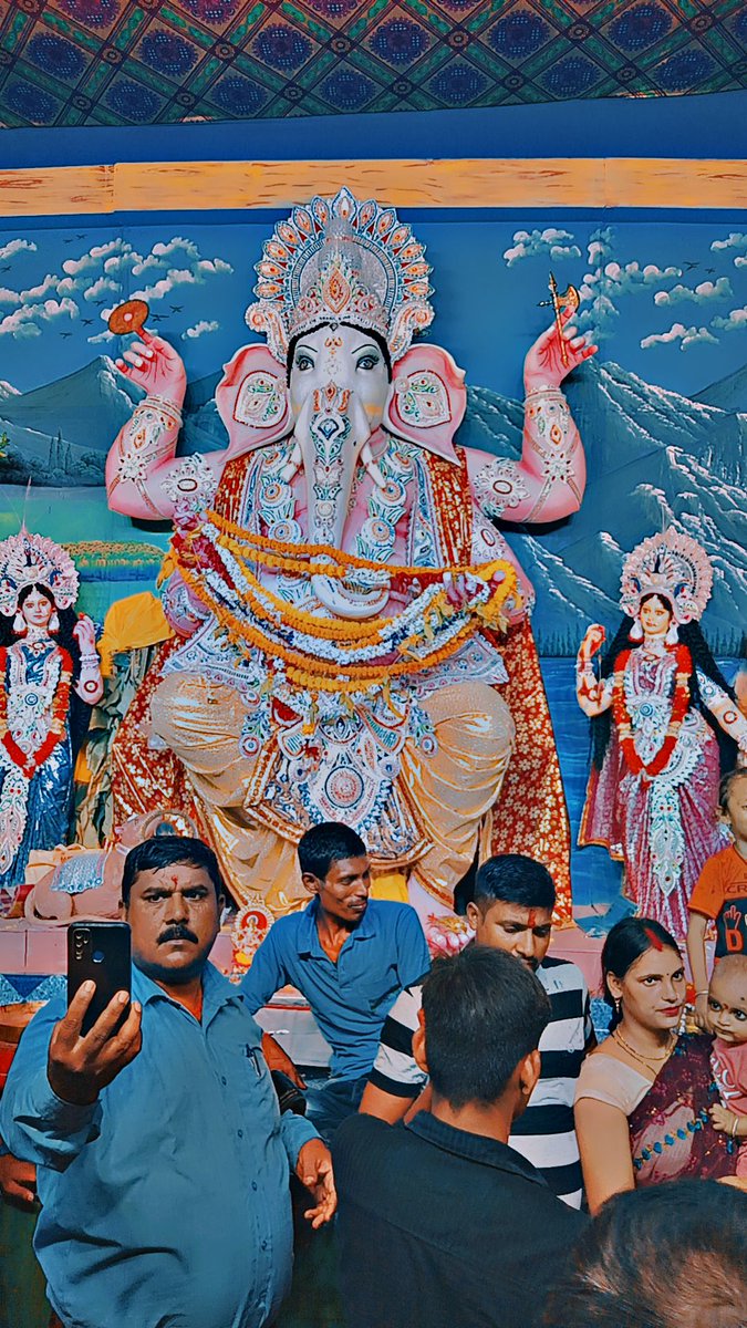 Ganpati bappa morya 🙏🙏
#GaneshChaturthi2024 
#danapurganeshpuja