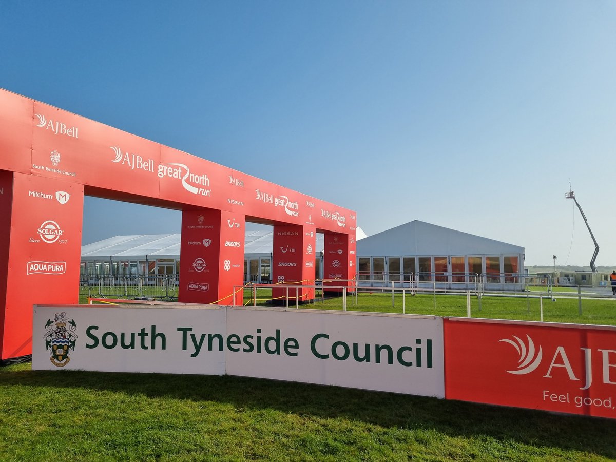 Good luck to everyone running in today's Great North Run 2024! 
We'll see you at the finish line in South Tyneside.  

For information including travel, road closures and race route visit southtyneside.gov.uk/article/14074/…

#SouthTyneside #GNR2024