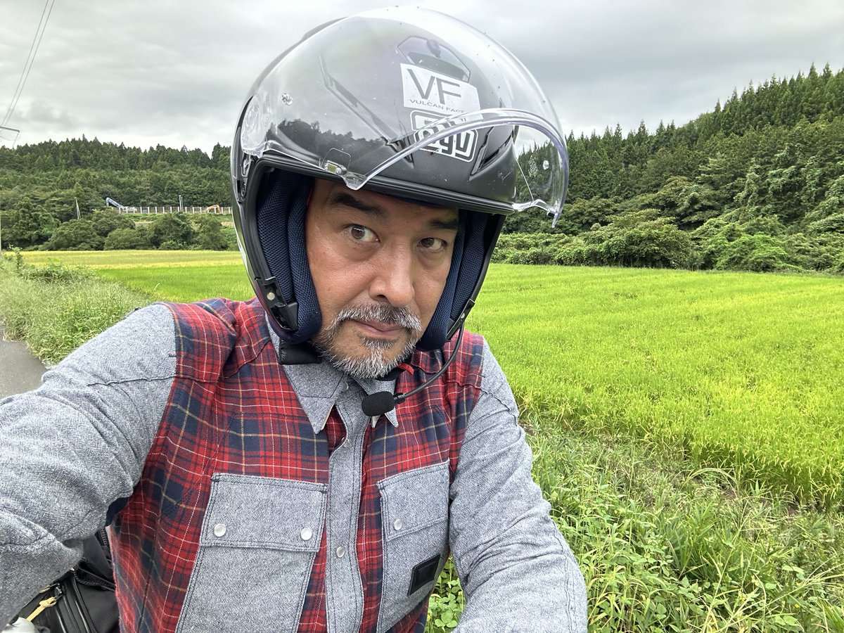 AntonioWaka's tweet image. 今日はMaxFritzのシャツジャケットで走ってる。今の東北ツーリングには快適。
#maxfritz 
#gost
#MT09