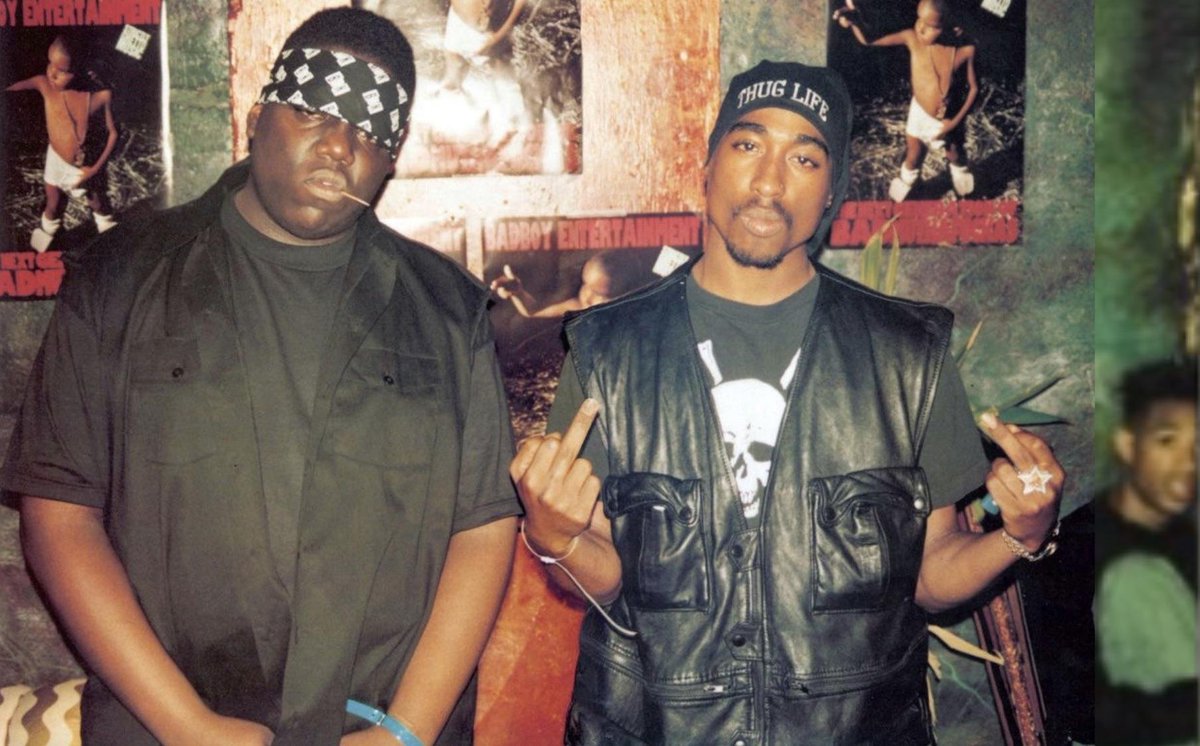 I'm just now finding out Marlon Wayans was in this picture too lol