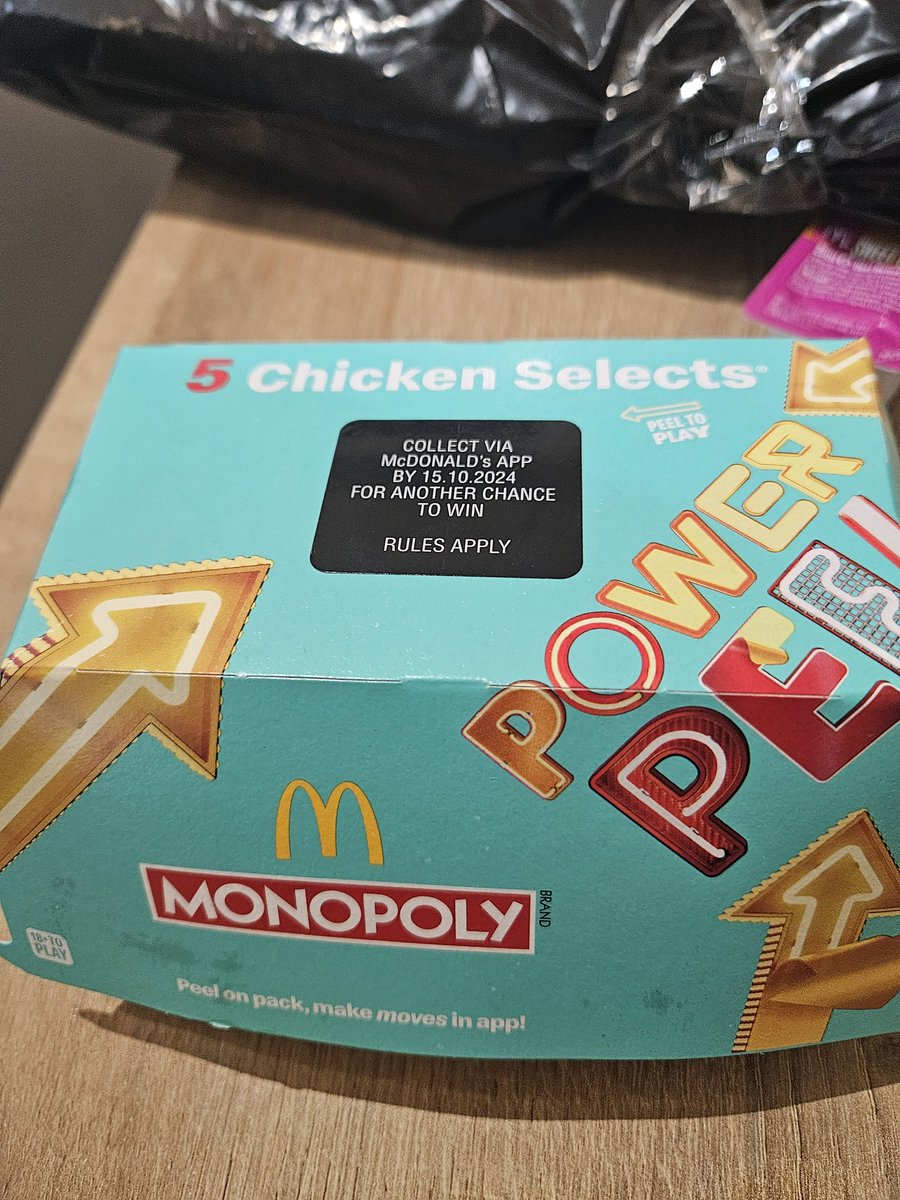 cosmo040180's tweet photo. Well done Runcorn @McDonaldsUK 🤣🤣 https://t.co/uvSAIwFUOr