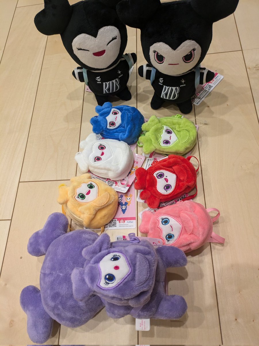 harukatu77's tweet photo. この子達
リュック背負うと自立してたつ。笑

紫の子は
体のバランス悪くて伏せる。笑 https://t.co/ghBRjORWl7