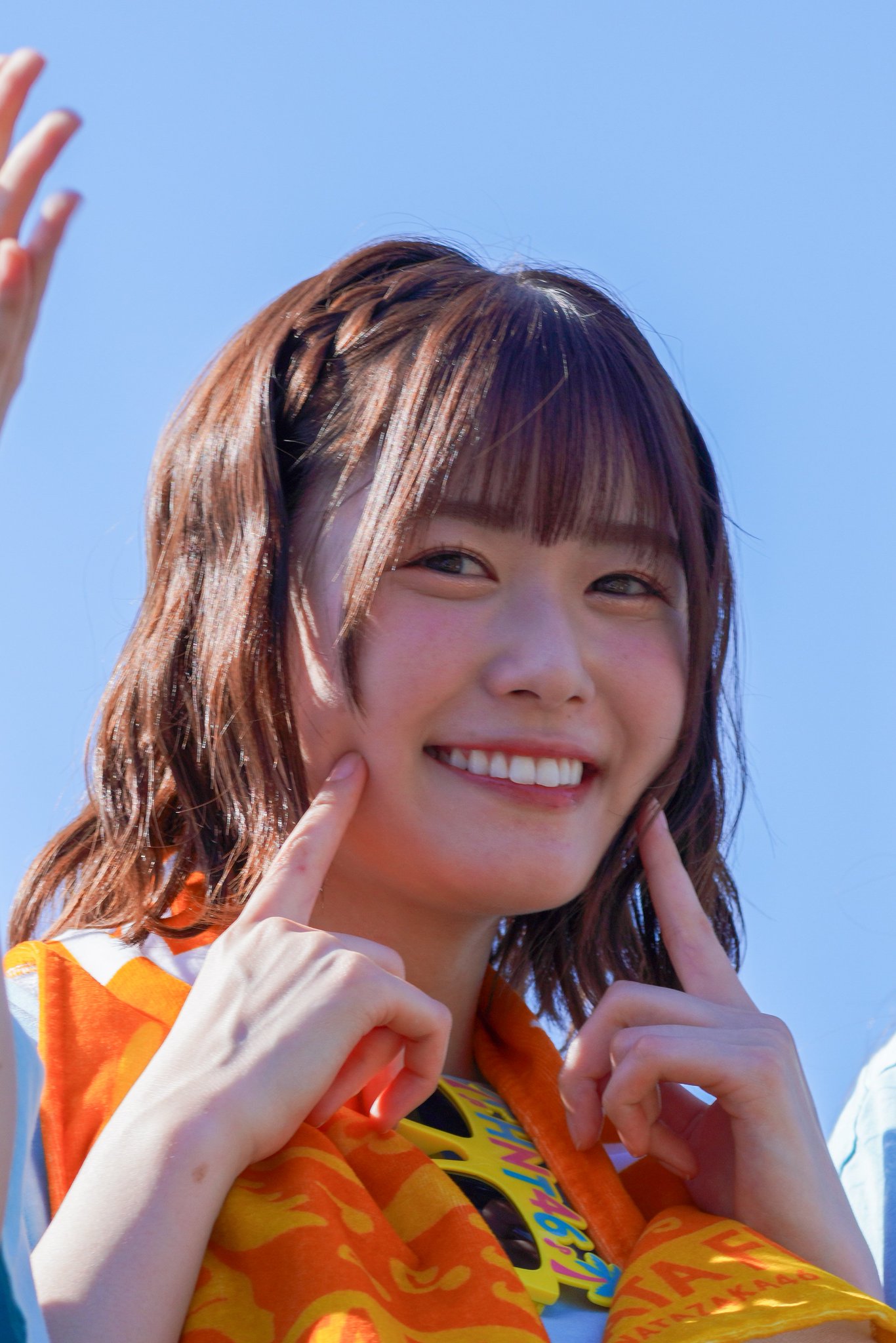 GW82P4eakAAigu_.jpg:large