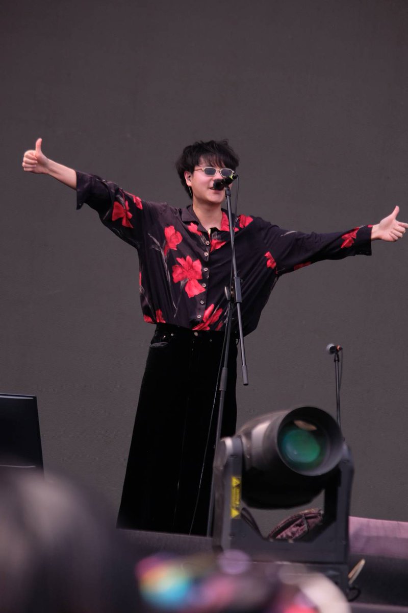 FonsukT's tweet photo. See you next time China!!
#thetoys #เดอะทอยส์
#VeryThaiMusicFestival
#泰嗨巅峰音乐节
#你真牛红牛挺你
#TCPRedbull
#RedBull https://t.co/jtVvcUsqKx