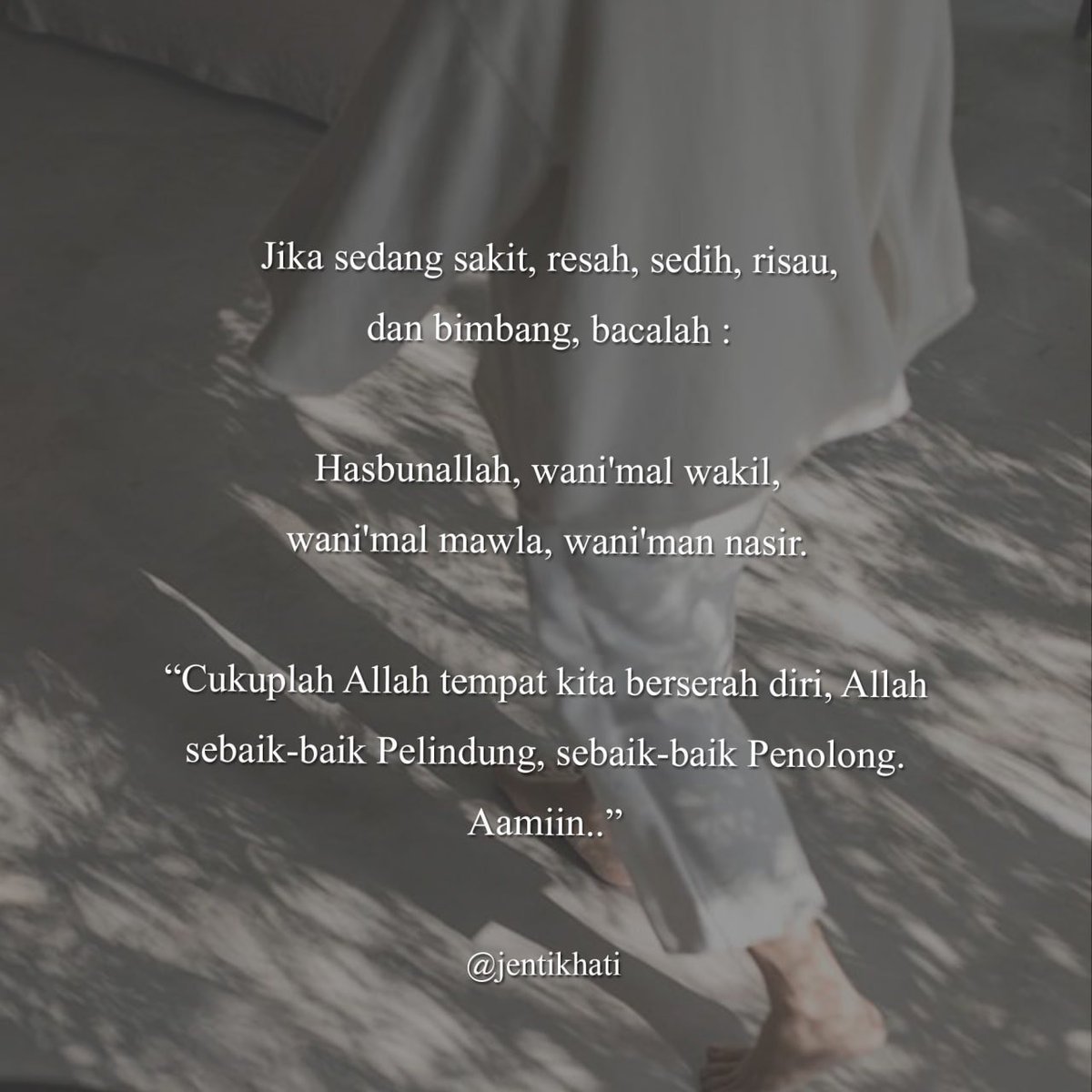 jentikhati's tweet photo. Doa itu senjata. It's powerful.

Dalam kita minta pada Allah, doa juga memberi peringatan, kekuatan &amp; motivasi untuk keluar dari kesulitan. Moga Allah angkat beban untuk kita semua. https://t.co/Fgz25sWwsq
